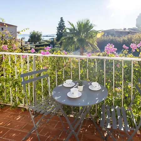 Studio Les Sables De Saint-clair By Interhome Le Lavandou